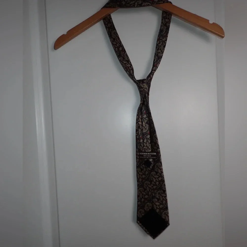 Smithsonian Institute 100% Silk Tie